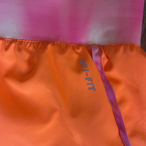 Nike Dri Fit girls athletic shorts; size XL - Picture 11 of 11